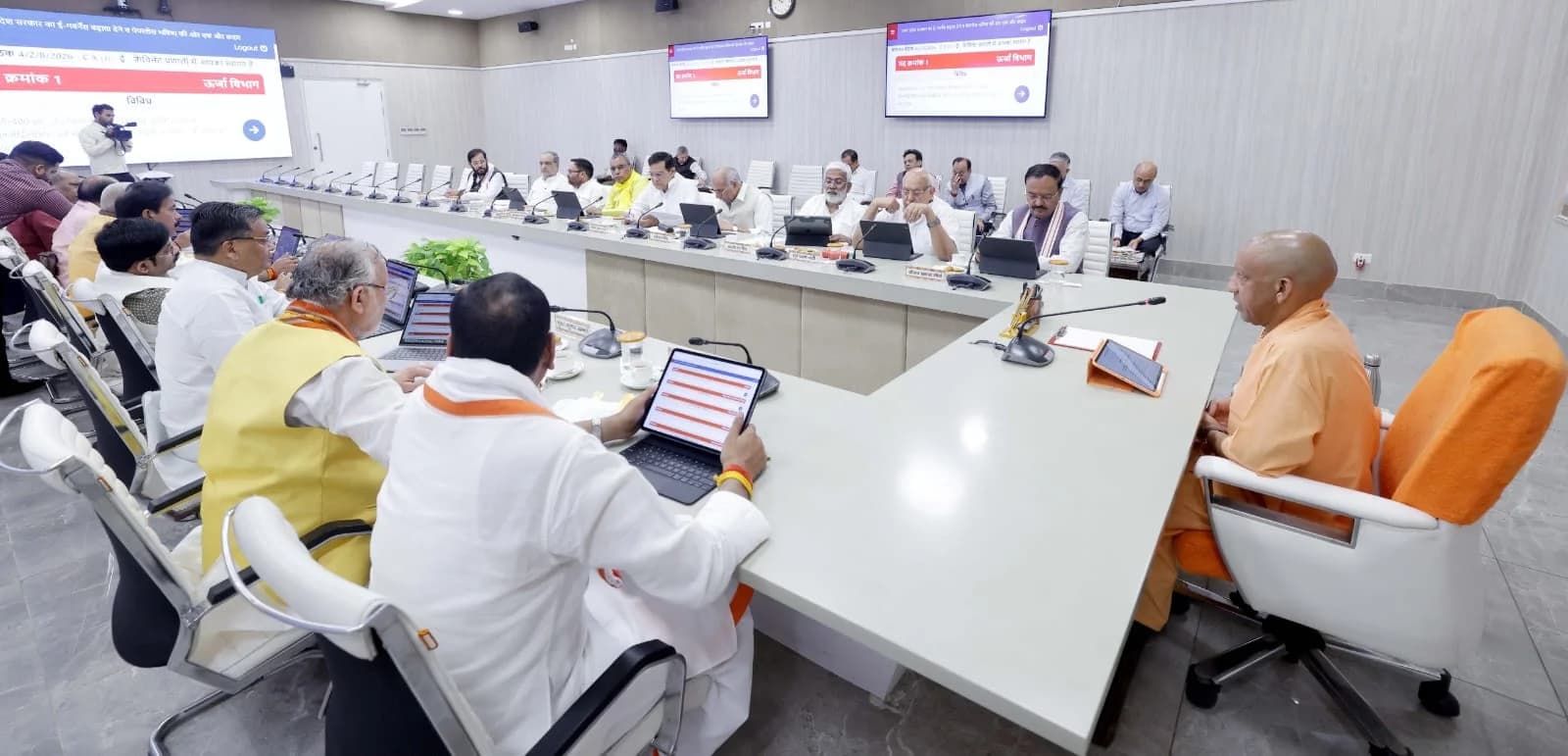 लखनऊ मेट्रो में चारबाग से वसंतकुंज के लिए खुले दरवाजे, MOU को मिली मंजूरी